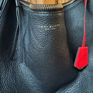 Black Tory burch hobo in black great shape